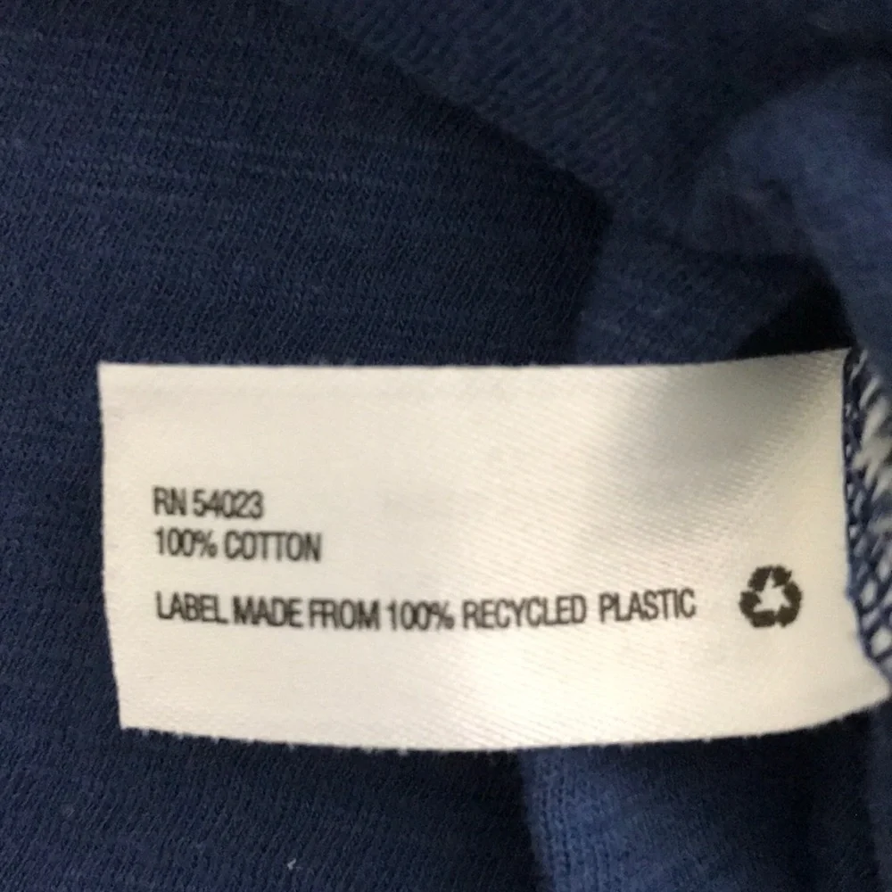 3/$20 BabyGap V-Neck Front Pocket Tee